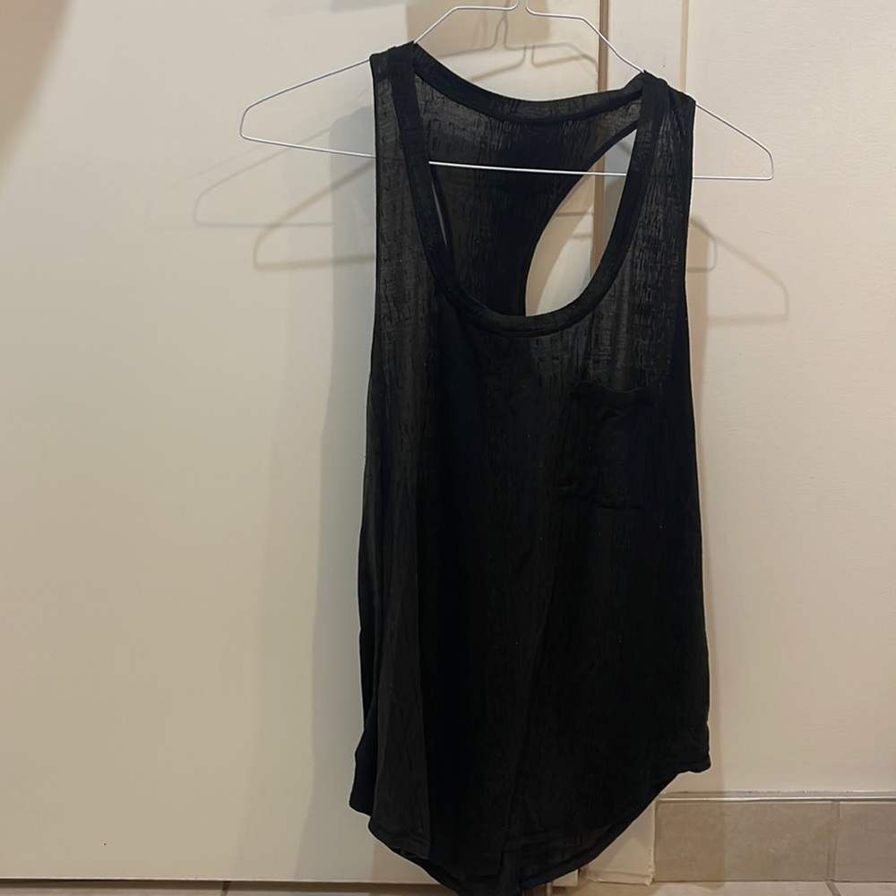 Lululemon workout top